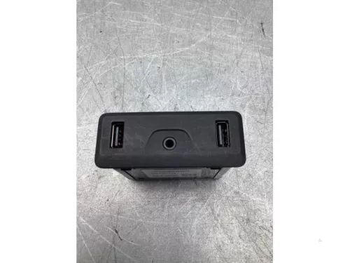 AUX/USB aansluiting-7942250 (20559610)