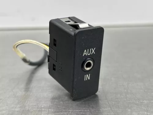 AUX/USB aansluiting-8263408 (22472841)