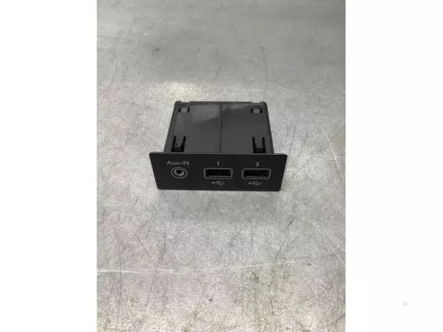 AUX/USB aansluiting-7860062