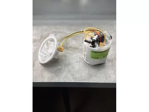 Benzinepomp-7985276