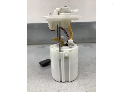 Benzinepomp-8126860