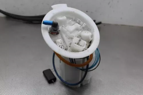 Benzinepomp-7764159 (12583306)