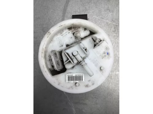 Benzinepomp-7715168 (18518954)