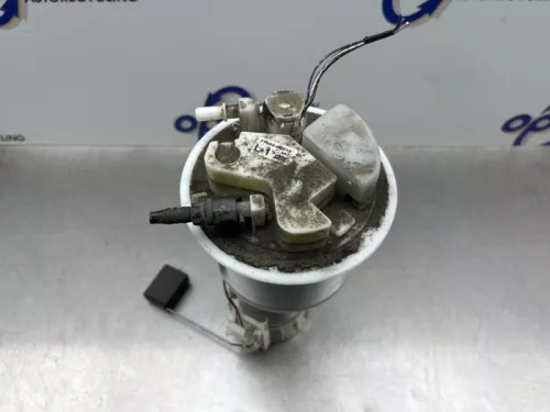 Benzinepomp-8320915 (22598389)