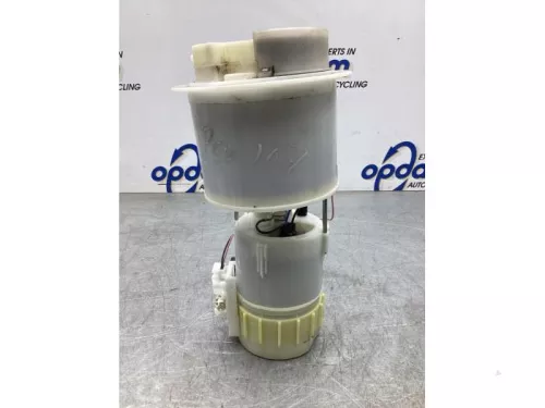 Benzinepomp-7920878