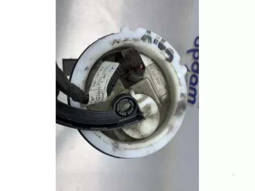 Benzinepomp-8294315 (22166753)