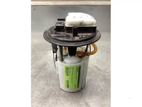 Benzinepomp-8083298