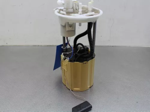 Benzinepomp-7609421 (8880528)