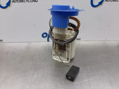 Benzinepomp-7713893 (16327756)
