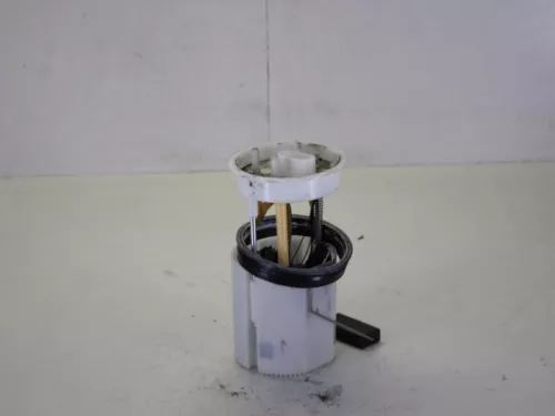 Benzinepomp-7884094