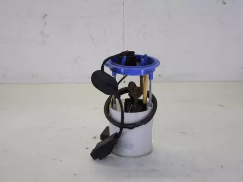Benzinepomp-7883901