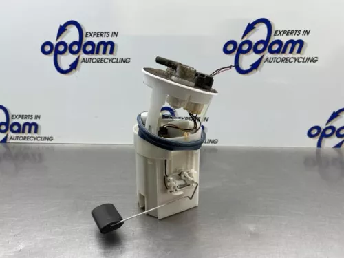 Benzinepomp-8298840