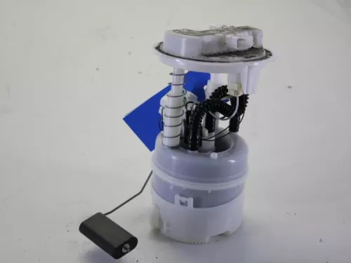 Benzinepomp-7581061 (8736734)