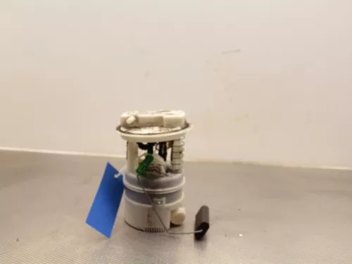 Benzinepomp-7887849 (5649311)