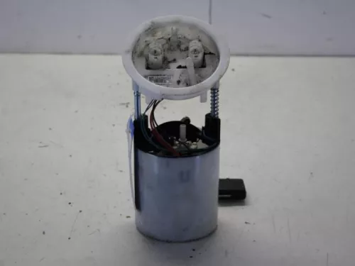 Benzinepomp-7840699