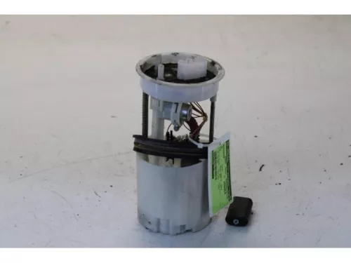 Benzinepomp-7878308 (13602766)