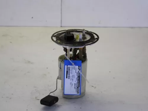 Benzinepomp-7882756 (9864163)