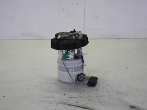 Benzinepomp-7590764