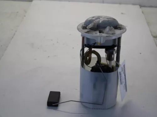 Benzinepomp-7881089
