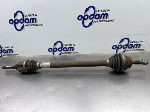 Aandrijfas rechts-voor-8228052