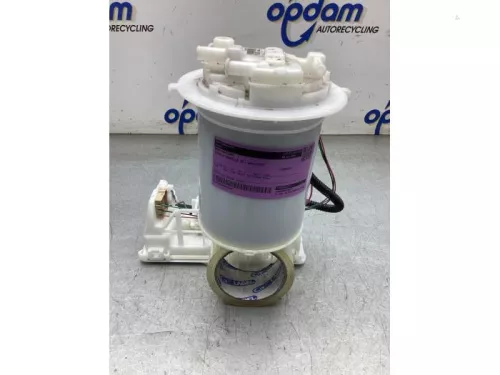 Benzinepomp-8153459