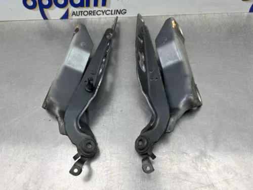 Motorkap Scharnier-8250166