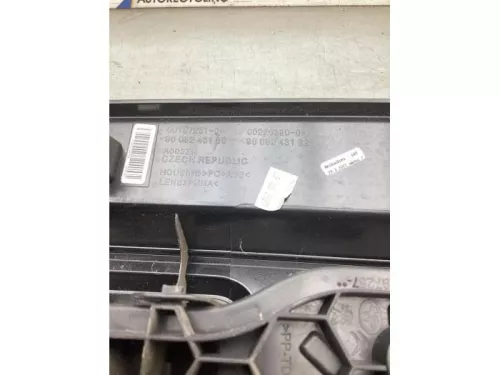 Achterlicht links-8275197