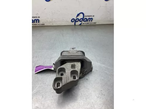 Motorsteun-8319447