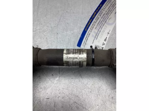 Aandrijfas rechts-voor-8319447