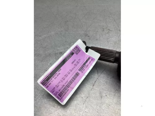 Aandrijfas rechts-voor-8326103