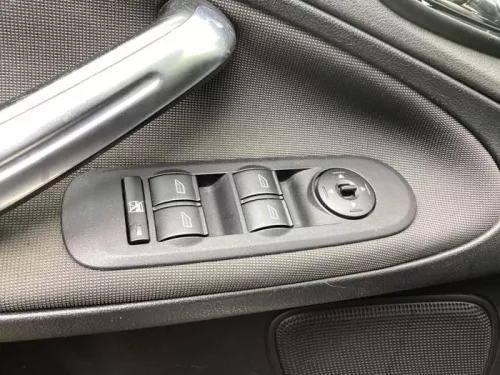 Elektrisch Raam Schakelaar-8374901