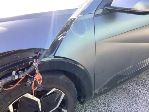 Scherm links-voor-8377576