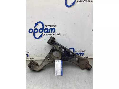 Draagarm onder rechts-voor-8345353