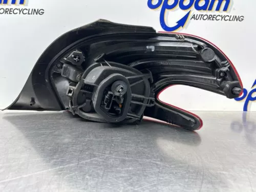 Achterlicht links-8384620