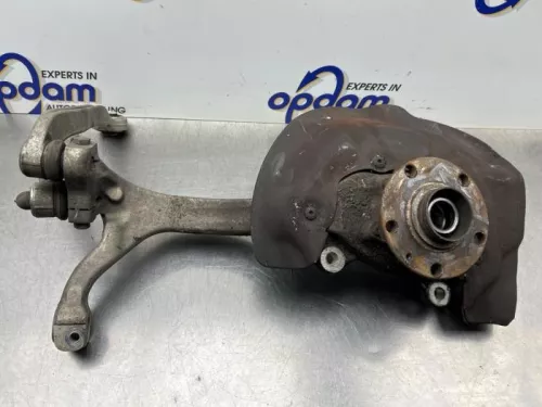 Fusee rechts-voor-8363458