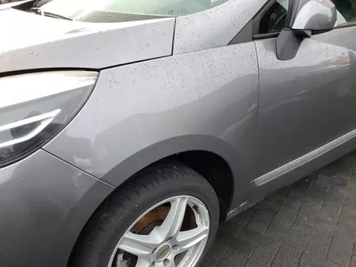 Scherm links-voor-8405207