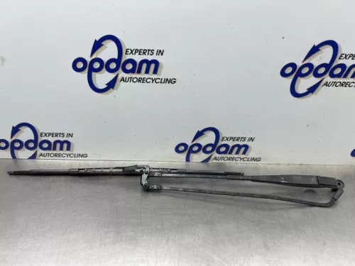 Ruitenwisserarm voor-8427727