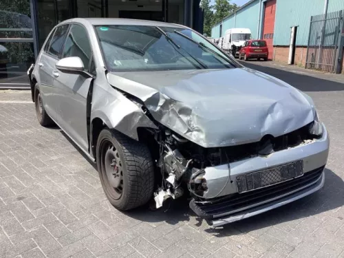 Fusee rechts-voor-8339617