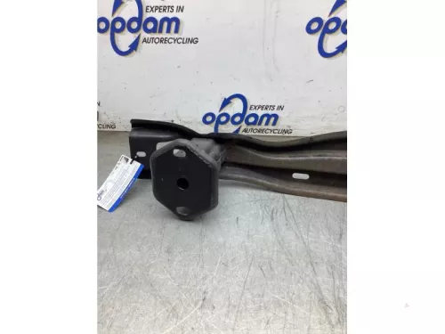 Bumperframe achter-8147553 (22552201)