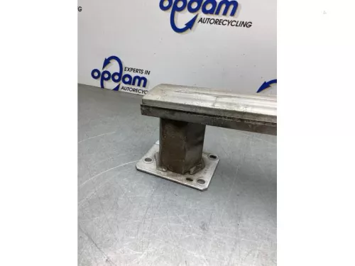 Bumperframe voor-8179213 (22563975)