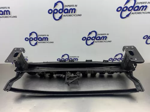 Bumperframe voor-8269556 (22530673)