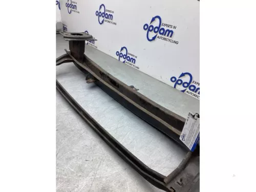 Bumperframe voor-8257224 (22560890)