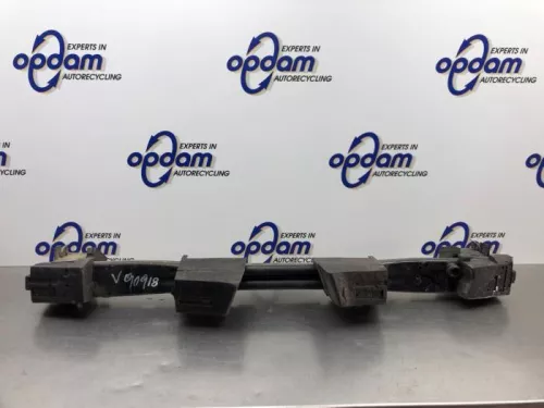 Bumperframe voor-8184844