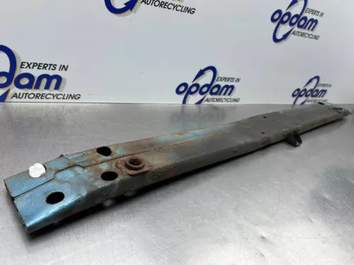 Bumperframe voor-8320762 (22644722)