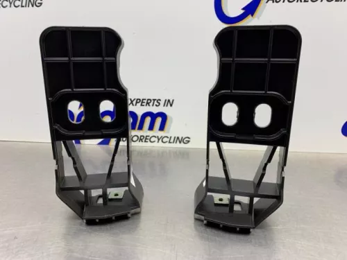 Bumpersteun links-voor-