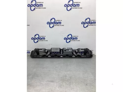Bumpersteun midden-achter-8202418 (21250914)
