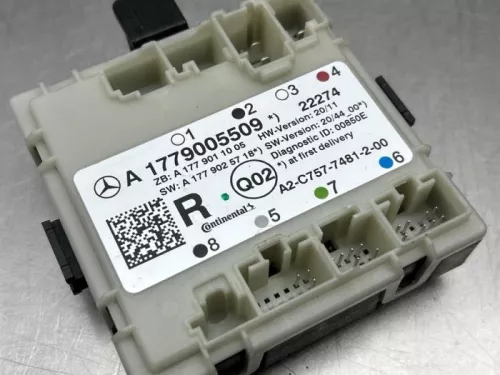 Centrale Deurvergrendelings Module-8298337 (22244285)
