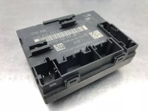 Centrale Deurvergrendelings Module-8203016 (21217855)