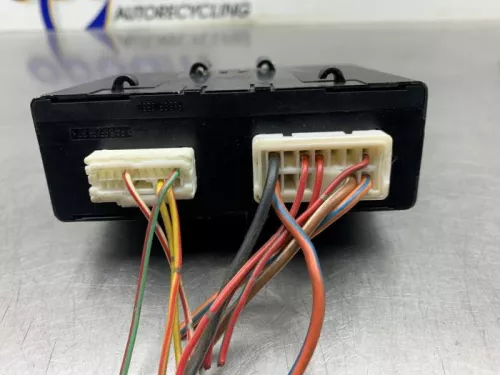 Centrale Deurvergrendelings Module-8251398 (21506887)