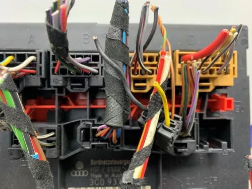 Computer Body Control-8203786 (21676107)